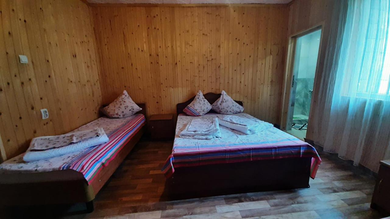 Zolotaya Buhta 10 Hotel Pizunda Ngoại thất bức ảnh
